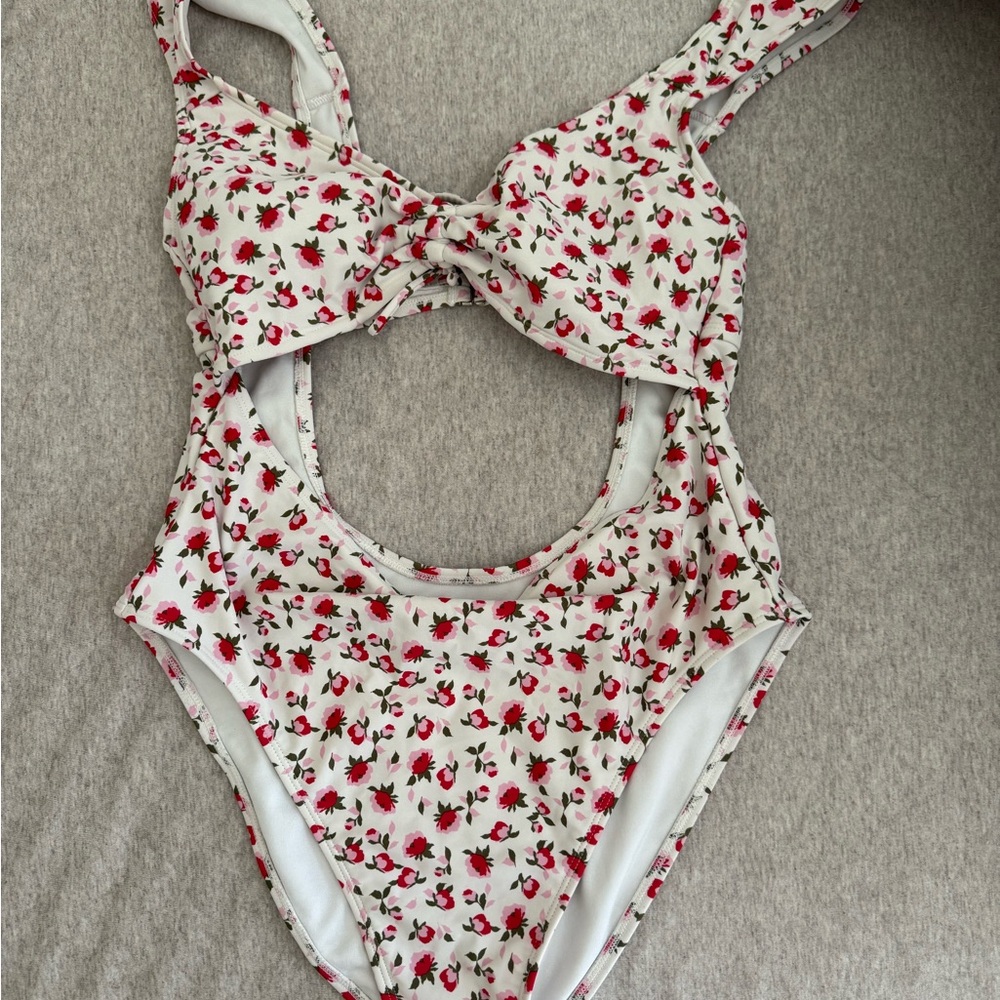 Xhilaration Red and White Floral Swimsuit